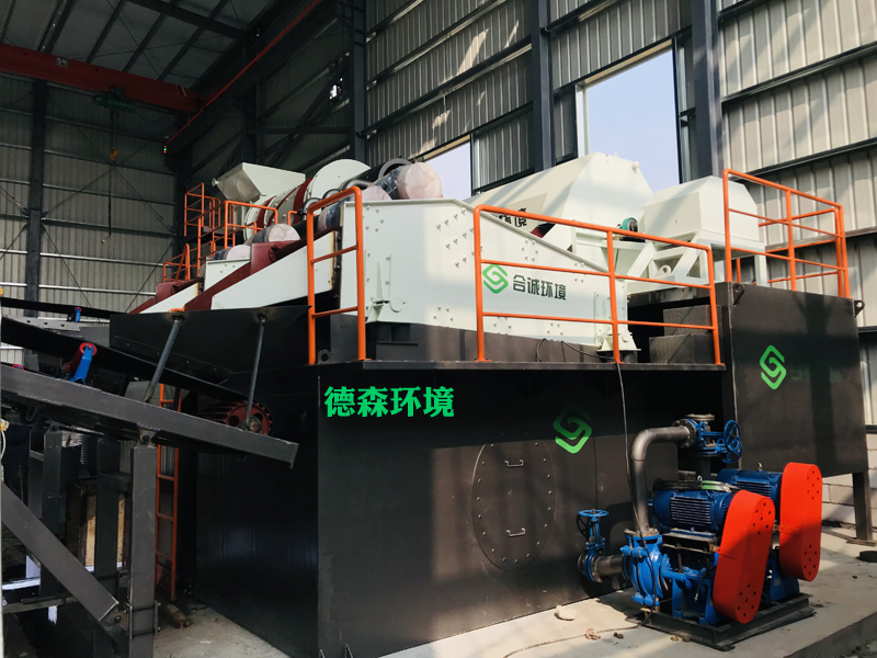 DS通溝污泥治理修復(fù)現(xiàn)場