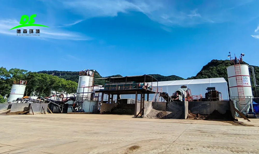 環(huán)保界的“變形金剛”！德森模塊化淋洗設(shè)備如何玩轉(zhuǎn)污染土壤治理？